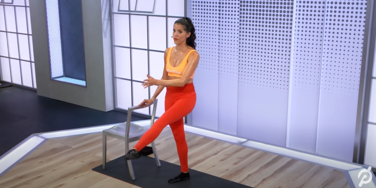 Peloton Barre Class Review by a Former Barre Instructor