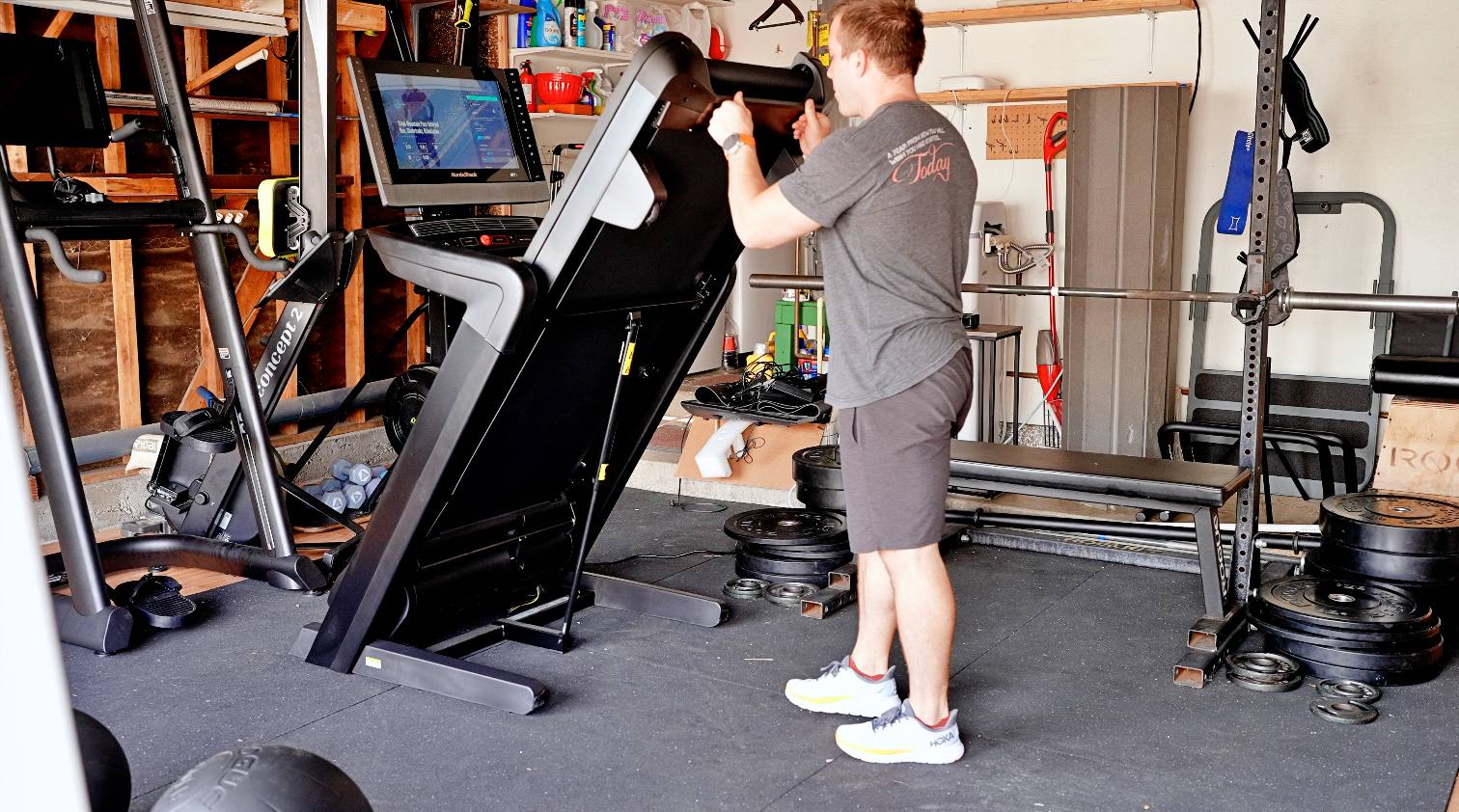 Peloton vs nordictrack discount treadmill